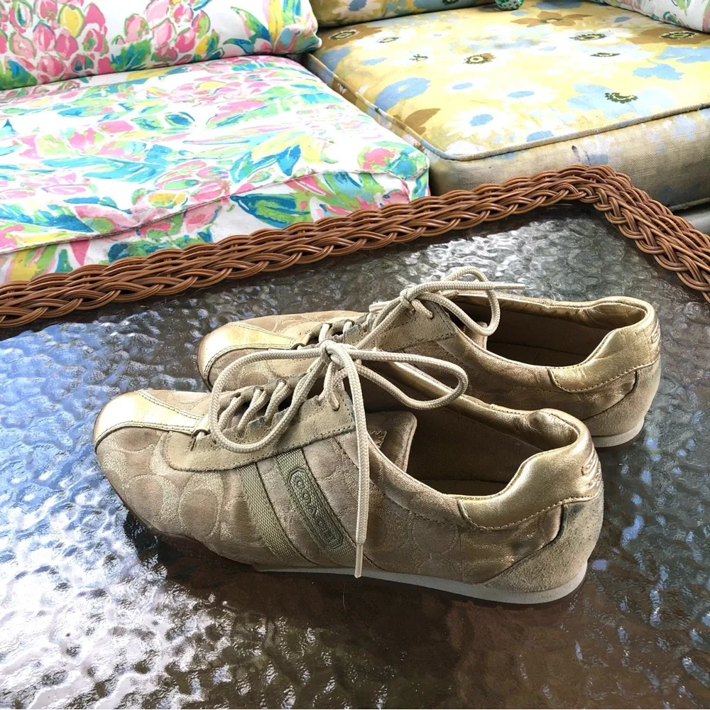 Coach Katelyn Gold, Y2K Vintage, Printed Logo Low Top Sneakers, Women’s 7, 2000s